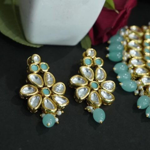 Classic Kundan Feroza Necklace With Earrings and Tikka