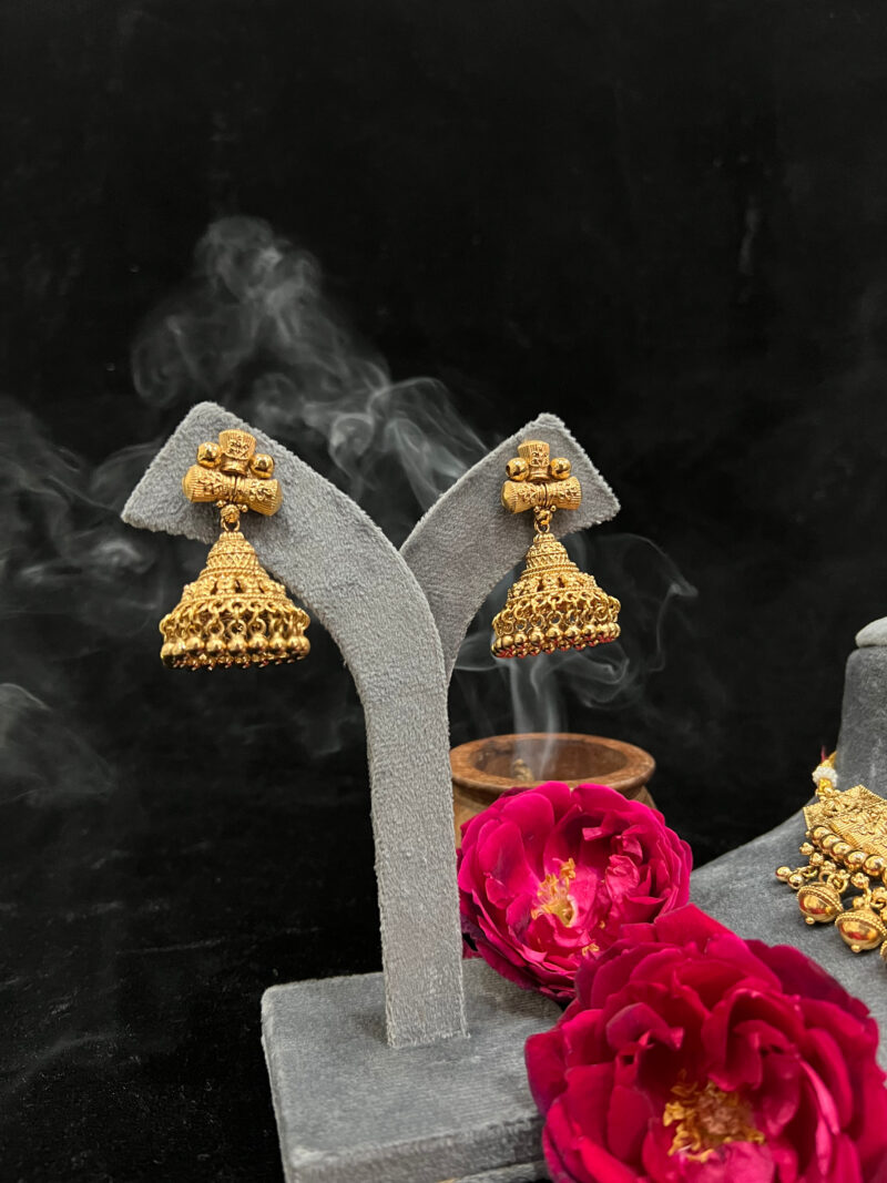 Aabhushan Gold Necklace With Jhumki - Image 2